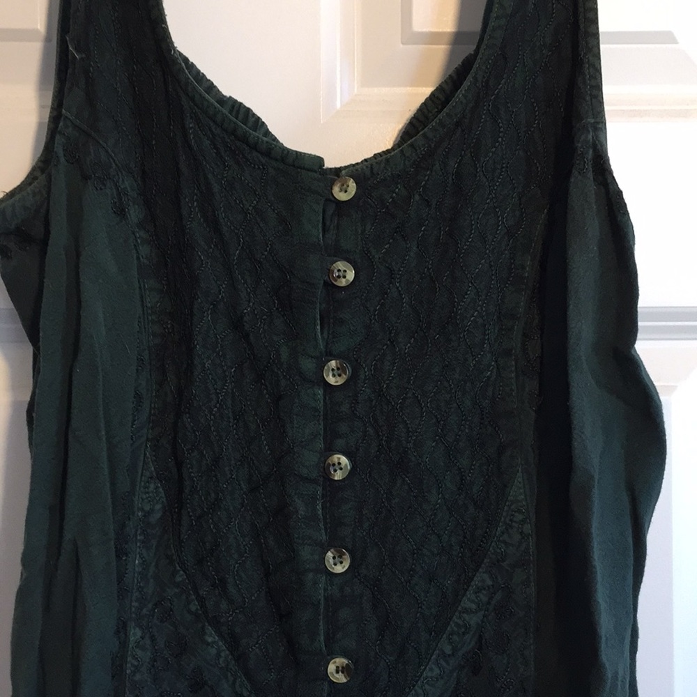 Green button dress